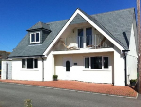 Wonderful Beach House Just 250m From The Sea